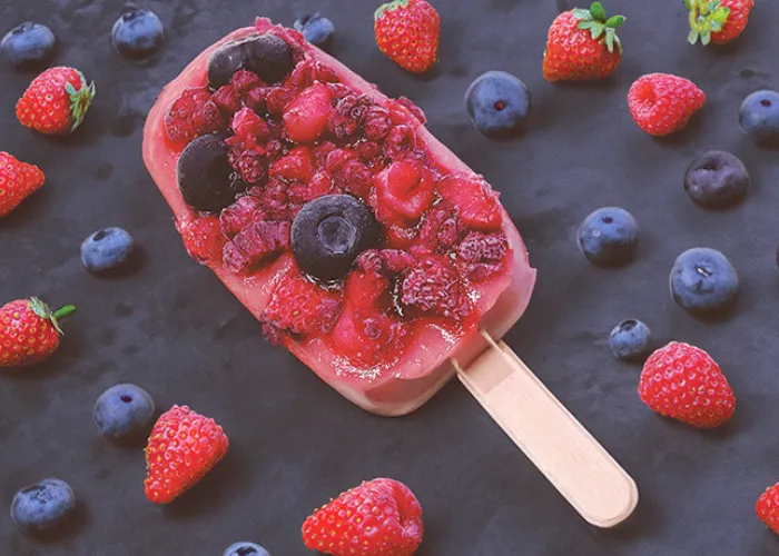 [220]　わらび餅アイス（ベリーベリーベリー）